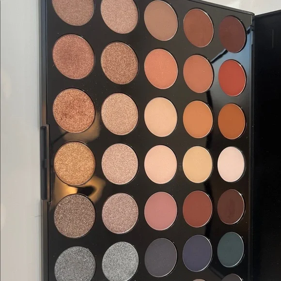 Morphe 35MI Magic Mirror Eyeshadow Palette - Picture 6 of 6